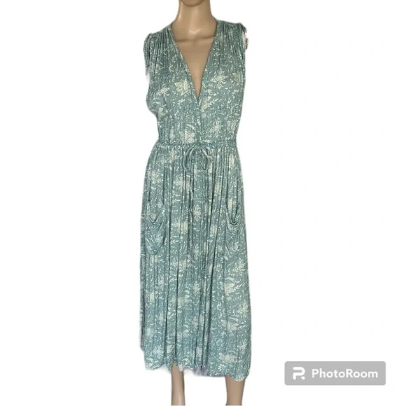 🩵Jen’s Pirate Booty Maxi Dress🩵 - Picture 2 of 10